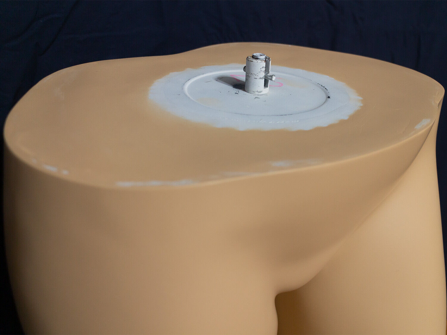 Same mannequin photo 5